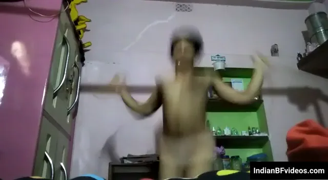 नंगी गांड रस्सीकूद खेलती अकेली नॉटी लड़की देसी सेक्स हिंदी बीएफ MMS