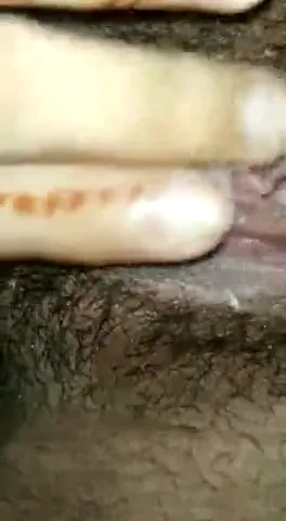 मेहंदी वाली उंगलियों से मंगेतर ने बूब्स और चूत दिखाई देसी बीएफ वीडियो — screenshot 7