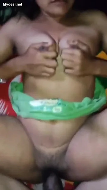 विधवा साली की मोटी गांड पकड़कर कुत्ते जैसे चोदा देसी बीएफ वीडियो — screenshot 10