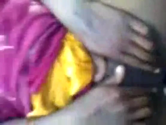 देहाती भाभी की खुले खेत में चूत चुदाई गांव की एमएमएस वीडियो — screenshot 4