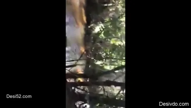 खड़े लंड पर कूदती देसी लड़की ने जोरदार चूत चुदाई ली गांव की क्लिप — screenshot 2