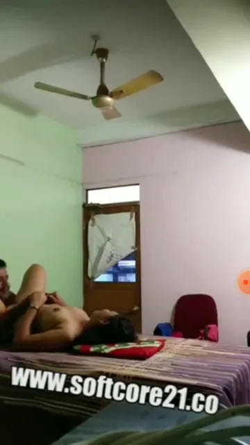सरकारी ऑफिसर ने असिस्टेंट औरत को केबिन में नंगी कर चूत चाटी देसी सेक्स — screenshot 3