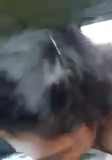 शादीशुदा मल्लू चीटर औरत ने कार में यार का मोटा लौंडा चूसकर देसी चुदाई करवाई MMS वीडियो — screenshot 4