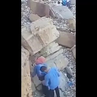 खंडहर में हिजाबी लड़की और आशिक का जोरदार चुदाई कांड देसी एमएमएस वीडियो — screenshot 1