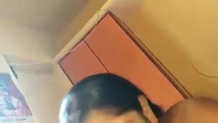 मुंह में लंड लेकर पम्पिंग करती साउथ इंडियन मल्लू बीवी की चुसाई वीडियो — screenshot 9