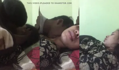 गर्लफ्रेंड के साथ हॉट किसिंग और बूब्स चूसते हुए बॉयफ्रेंड की देसी चुदाई हिंदी बीएफ वीडियो