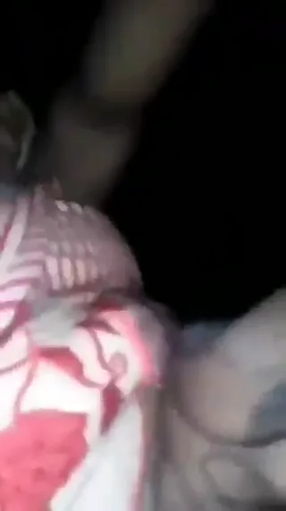 बीवी ने पति का कंडोम वाला लंड अपनी टाइट चूत में लेकर देसी चुदाई की नंगी वीडियो — screenshot 4