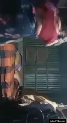 गाँव वाली भाभी ने खुद अपनी चूत चुदाई की वीडियो बनाई देसी बीएफ फिल्म — screenshot 1