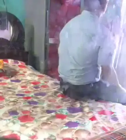रखेल भाभी को अंकल ने घर में चोदा चूत गांड चुदाई हिंदी बीएफ वीडियो — screenshot 1