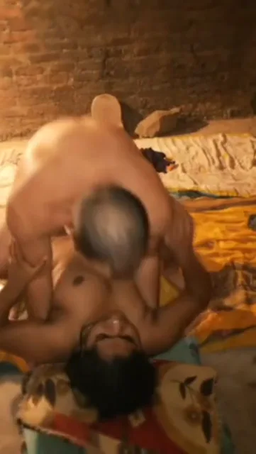प्रीती भाभी को छिनाल बना दिया मकानमालिक ने चूत चुदाई देसी MMS — screenshot 10
