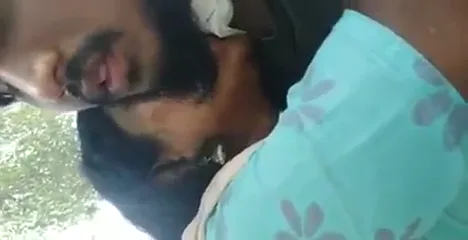 तमिल ऑफिस गर्ल ने आउटडोर में बॉस का लंड चूसकर देसी चुदाई की — screenshot 8