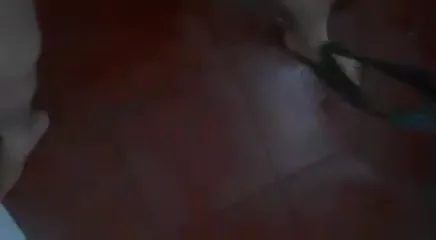लॉकडाउन में देसी सेक्रेटरी ने बॉस के लिए चूत में ऊंगली डालकर बनाया सेक्सी हिंदी बीएफ वीडियो — screenshot 5