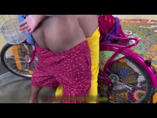 बहन को सायकल पर चोदने वाली देसी क्सक्सक्स बीएफ फिल्म — screenshot 1
