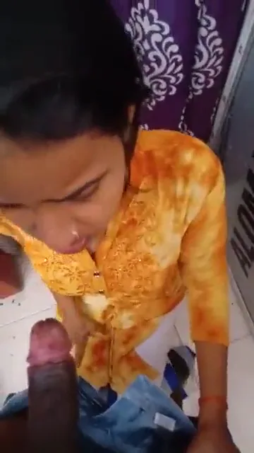 सेक्सी गांव की देसी लड़की ने बड़े लंड को मुंह में लेकर चूसा हिंदी बीएफ वीडियो — screenshot 7