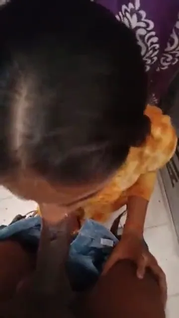 सेक्सी गांव की देसी लड़की ने बड़े लंड को मुंह में लेकर चूसा हिंदी बीएफ वीडियो — screenshot 8