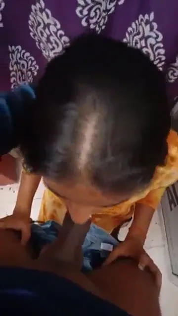 सेक्सी गांव की देसी लड़की ने बड़े लंड को मुंह में लेकर चूसा हिंदी बीएफ वीडियो — screenshot 9