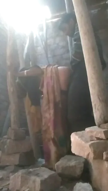 देसी रंडियों की तंबू में जोरदार चुदाई बंजर मकान देसी सेक्स ब्लू फिल्म — screenshot 6