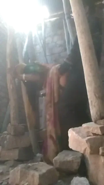 देसी रंडियों की तंबू में जोरदार चुदाई बंजर मकान देसी सेक्स ब्लू फिल्म — screenshot 7