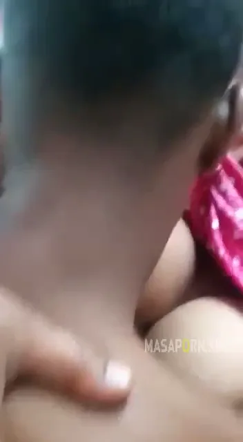 दो इंडियन लवर्स का जोशीला देसी सेक्स संभोग हिंदी बीएफ वीडियो — screenshot 3