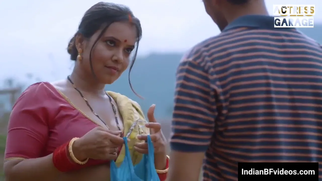 मोटे सुडोल स्तनों वाली देहाती भाभी देवर का केला चूसकर चुदाई करवाती वीडियो