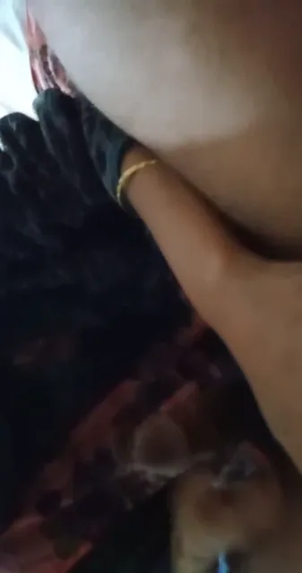 पति के फ्रैक्चर होने पर काला लंड चूसती हॉट मुस्लिम भाभी हिंदी बीएफ — screenshot 2