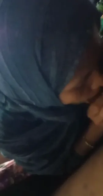 पति के फ्रैक्चर होने पर काला लंड चूसती हॉट मुस्लिम भाभी हिंदी बीएफ — screenshot 4