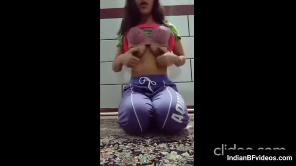 मॉडल फिगर वाली लड़की की फ्लेशी चूत छुआई देसी चूत वीडियो — screenshot 1
