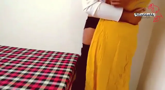 पति ने गोरी गांड वाली बीवी की डॉगीस्टाइल चुदाई की हिंदी बीएफ वीडियो — screenshot 4