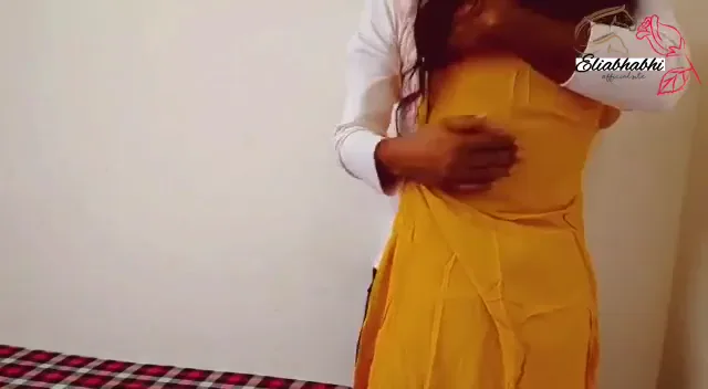 पति ने गोरी गांड वाली बीवी की डॉगीस्टाइल चुदाई की हिंदी बीएफ वीडियो — screenshot 5