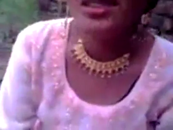 हसमुख मारवाड़ी लड़की के चुचे और चूत की देसी सेक्स वीडियो — screenshot 1