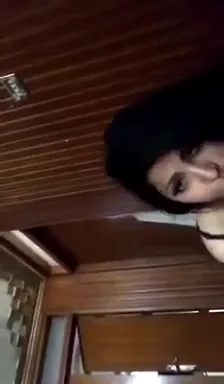 शादी से पहले इंडियन मंगेतरों ने किया गंदा किसिंग रोमांस और देसी सेक्स MMS — screenshot 5
