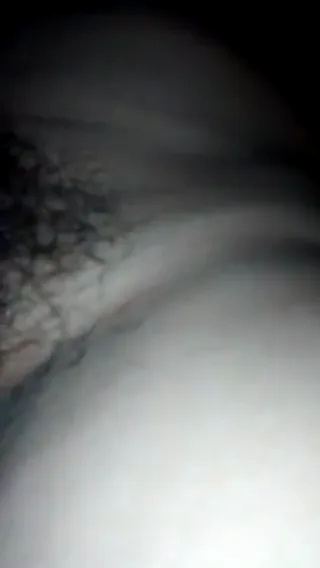 पति ने बीवी की जींस उतारकर काले बालों वाली गीली चूत को चाटा देसी सेक्स वीडियो — screenshot 5