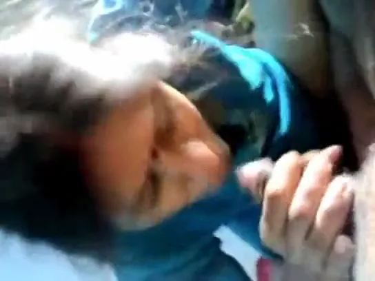ब्लोजॉब के बाद बीवी की चुदाई वीडियो — screenshot 1