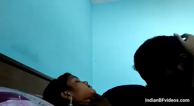 हॉट मल्लू लवर का रोमांस हॉस्टल रूम में जोश भरी चुदाई वाला मल्लू बीएफ वीडियो — screenshot 1