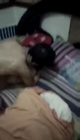 लवर्स की मिशनरी स्टाइल जबरदस्त चुदाई देसी सेक्स क्लिप वीडियो — screenshot 1