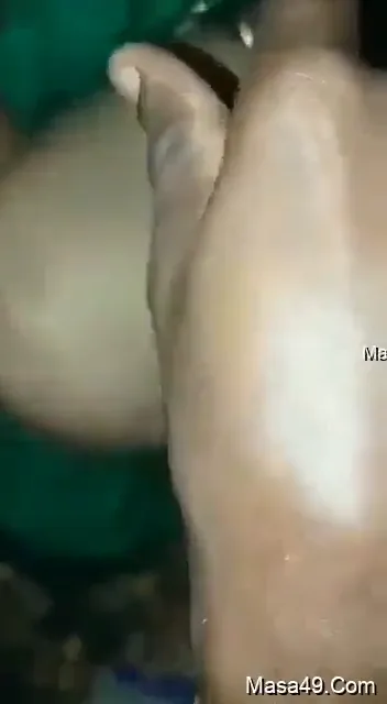 पति के सामने देवर के लंड पर गांड पटकती बेशर्म भाभी की देसी चुदाई वीडियो — screenshot 3