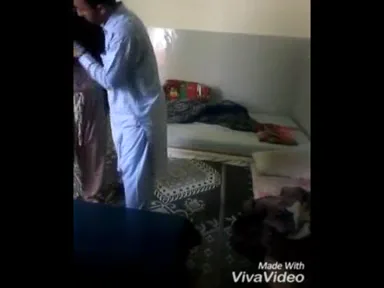 पाकिस्तानी पठान ने पड़ोसी की बेगम की चूत जोरदार चोदकर चुदाई की MMS वीडियो — screenshot 3