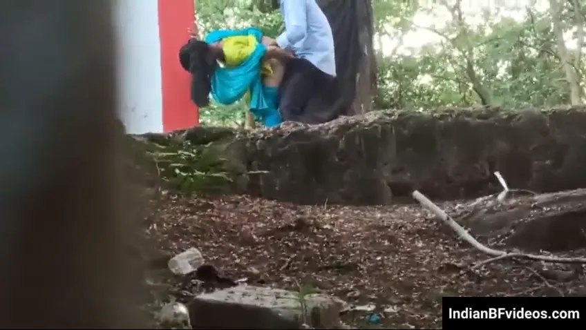 कॉलेज लवर की जंगल चुदाई चुपके से रिकॉर्ड किया देसी MMS हिंदी बीएफ वीडियो