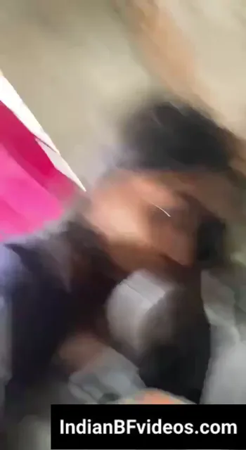 मल्लू कॉलेज गर्ल ने लंड चूसकर झांटों वाली बुर में उंगली डाली देसी सेक्स — screenshot 8