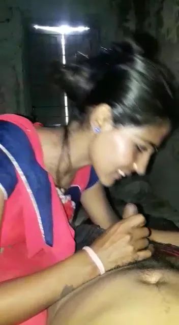 पड़ोस वाली भाभी ने युवक का मोटा लंड चूसकर दिया जबरदस्त ब्लोजॉब हिंदी बीएफ वीडियो