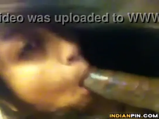 थूक लगाकर पति के काले लंड को चूसती पत्नी देसी बीएफ वीडियो — screenshot 5