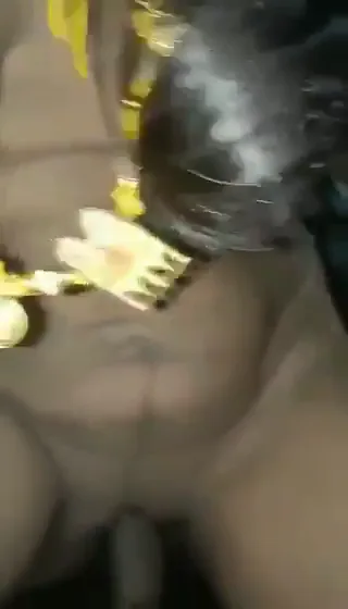 केरला बीवी पहली बार काऊगर्ल स्टाइल में चूत चुदवाती देसी बीवी सेक्स MMS — screenshot 1