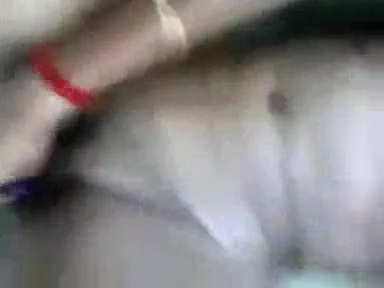 भोजपुरी भाभी का कार में सेक्स स्कैंडल देसी चुदाई की ब्लू फिल्म वीडियो — screenshot 10