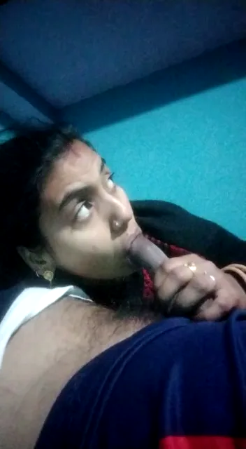टीवी देखते भाभी ने देवर के लंड को मुंह में लेकर चूसा पूरा वीडियो