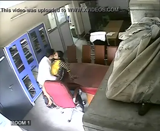 कॉलेज लाइब्रेरियन को प्रोफेसर ने लाइब्रेरी में चोदा देसी चुदाई वीडियो — screenshot 6