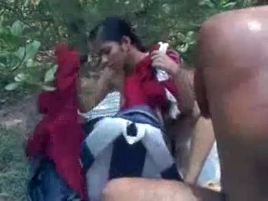 देहाती खेत में माल की जोरदार चुदाई देसी सेक्स क्लिप हिंदी बीएफ वीडियो — screenshot 9