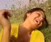 देहाती छोरी ने गांव सरपंच को अपने चुचे दिखाकर चुदाई कराई वीडियो — screenshot 10
