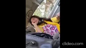पाकिस्तानी माशूका को कार में ब्लोजॉब देती हुई उर्दू ऑडियो बीएफ वीडियो — screenshot 2