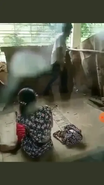 कच्चे मकान में कॉलेज लवर्स की देसी सेक्स चुदाई चुपके से फिल्माया गया हिंदी बीएफ वीडियो — screenshot 2