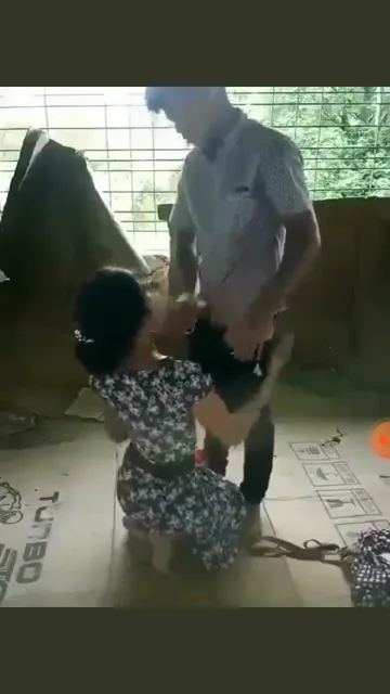 कच्चे मकान में कॉलेज लवर्स की देसी सेक्स चुदाई चुपके से फिल्माया गया हिंदी बीएफ वीडियो — screenshot 4